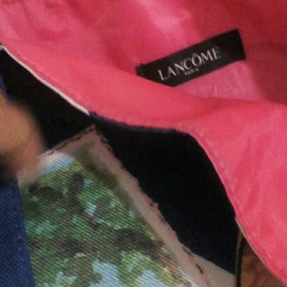 Victoria secret beg with free beg - Picture 6 of 6